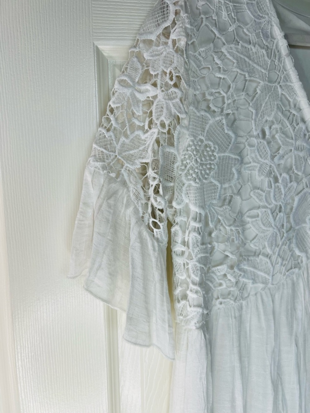J Gee Elegant White Lace Empire-Waist Boho Maxi Dress Size Medium - Picture 7 of 14